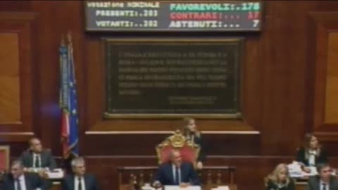 Riforma del Senato, senatrice si scusa: 