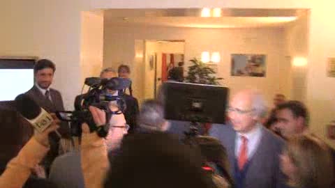 Rai, Campo dall'Orto evita i giornalisti correndo dopo convegno