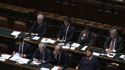 Di Battista a Renzi: 