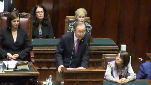Ban Ki-Moon scherza in aula Camera: 