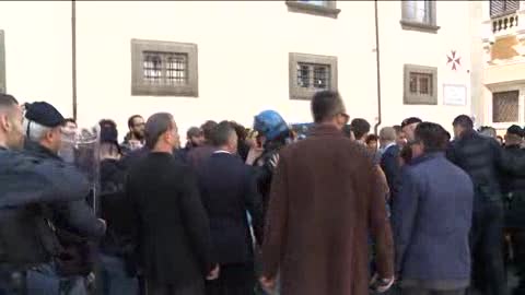 Mattarella a Pisa, protesta degli studenti contro la Riforma