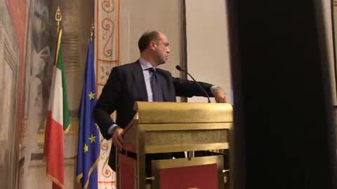 Unioni civili, Alfano: 