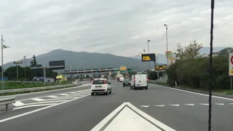 Savona, traffico scorrevole al casello autostradale