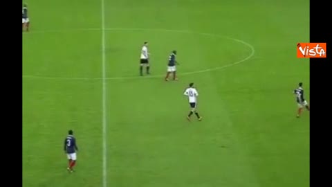 Attentati Parigi, spari durante Francia-Germania allo stadio