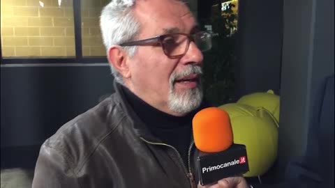 Zampa di maiale sulla porta del centro islamico di Taggia