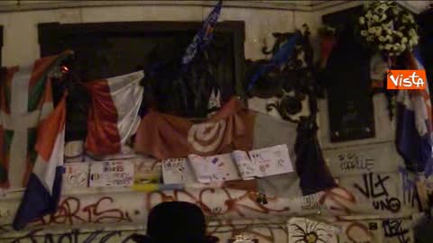 A Place Republique le scarpe della marcia per il clima in omaggio delle vittime