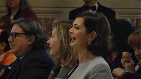 Boldrini balla con i disabili al concerto di Montecitorio