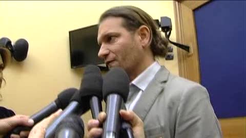 Pesco (M5s) sul provvedimento Salvabanche: 