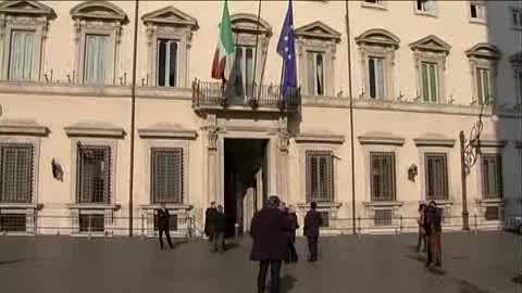 Albero di Natale e presepe nel cortile di Palazzo Chigi