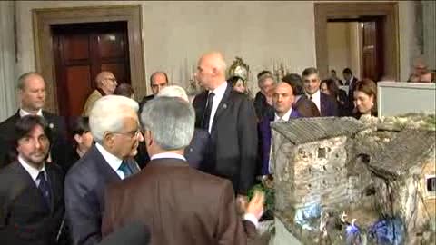 Presepi regionali al Quirinale, Mattarella e i governatori aprono la mostra