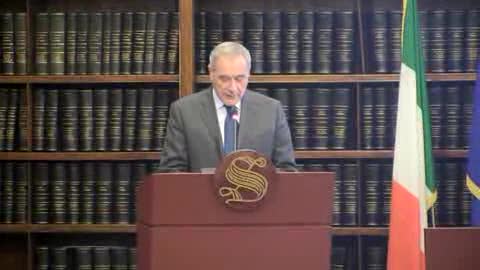 Grasso svela la sua età: 
