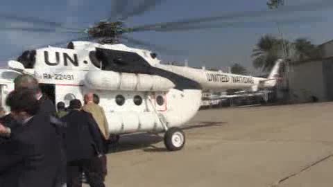 Renzi a Beirut sale in elicottero per il campo base militari italiani Unifil