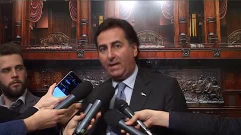 Messina (IDV) su banche: 
