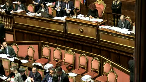 Legge di Stabilità, inizia la chiama per il voto di fiducia (le immagini)