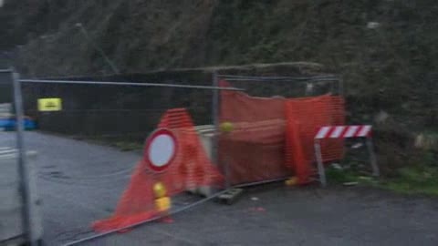 Strada della Ripa ancora chiusa: abitanti e commercianti sul piede di guerra