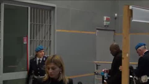 Arezzo, processo Guerrina: in aula i suoceri della vittima, padre Alabi arriva in stampelle