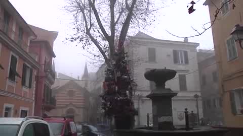 Coldirodi, nuova protesta a Sanremo in difesa del parroco