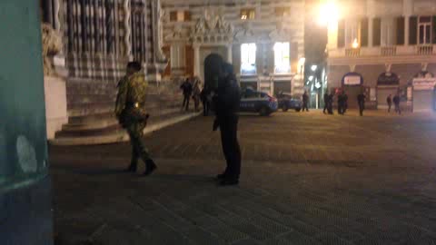 Genova, allarme bomba davanti alla cattedrale di San Lorenzo