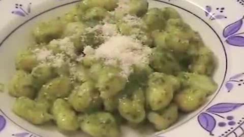 O mangiâ preferio da-i foresti in Italia? O pesto de Zena