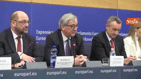 Ue, Junker: 