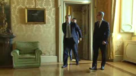 Renzi incontra Tim Cook a Palazzo Chigi per centro di ricerca Napoli