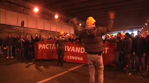 Ilva terzo giorno di protesta, il corteo nel tunnel di San Benigno