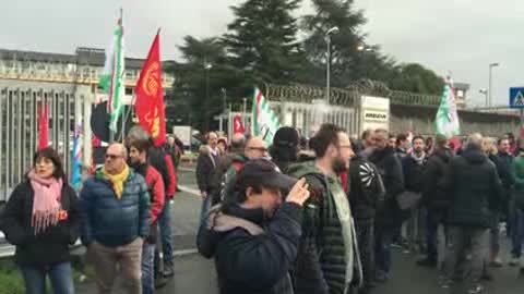 Oto Melara, due ore di sciopero e blocco del traffico alla Spezia: corteo al via