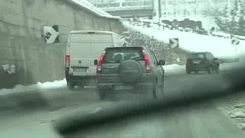 Maltempo in Liguria, disagi per la neve nell'entroterra: allerta prolungata fino a sera