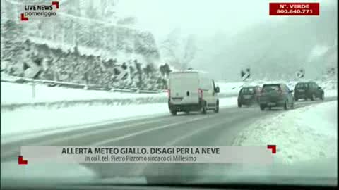 Traffico paralizzato in autostrada per la neve, il sindaco di Millesimo: 