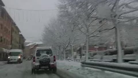 Maltempo, allerta gialla per neve dalle 6 di domani fino alla mezzanotte