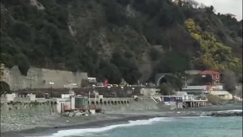 Frana ad Arenzano, un ristoratore: 