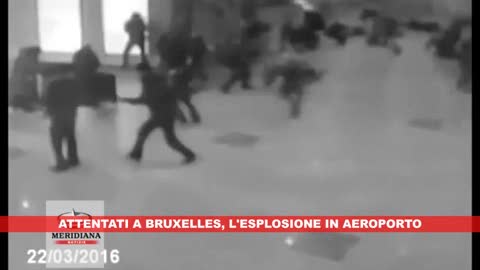 Attentati a Bruxelles, le immagini dopo l'esplosione in aeroporto