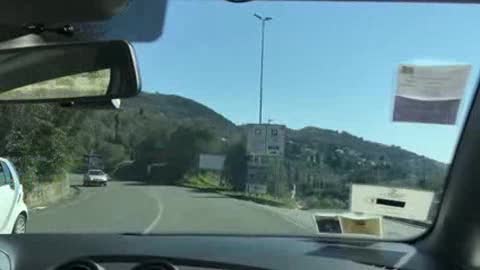 Scontro mortale sulla Lerici-Pugliola, motociclista schiacciato da un'auto