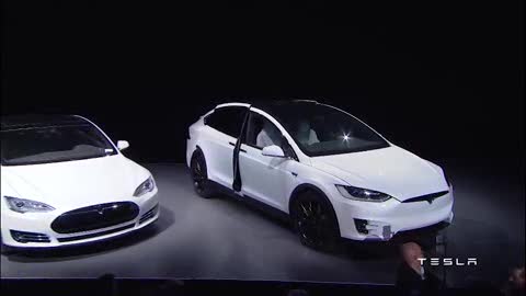 Una vettura a propulsione interamente elettrica: la nuova invenzione firmata Tesla