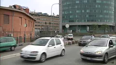 Petrolio nel Polcevera, disagi al traffico in via Perlasca verso Campi