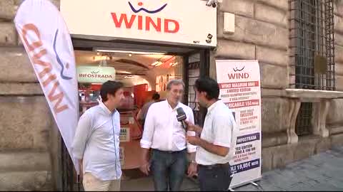 Live Road a Campetto, la voce dei commercianti: il negozio di 'Wind'