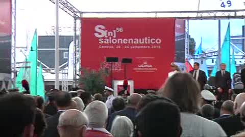 Salone Nautico, l'alzabandiera per aprire la 62esima edizione