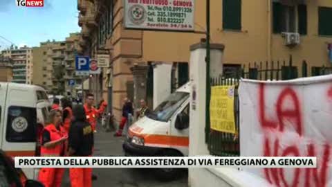 Protesta della pubblica assistenza di via Fereggiano, 20 ambulanze in corteo verso la Regione