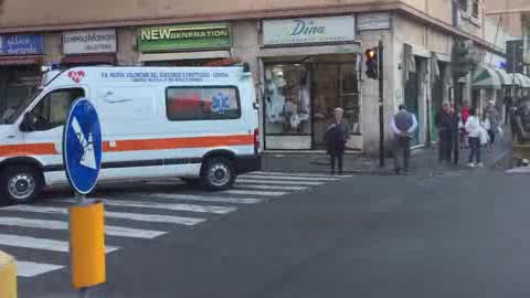 Ambulanze ferme e nessuna risposta: la 'Nuova San Fruttuoso' torna in piazza