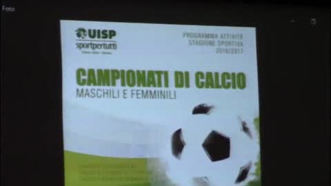 Calcio Uisp, dopo la presentazione si scende in campo