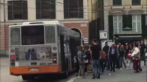 Continua la 'guerra' dei carabinieri ai borseggiatori dei bus