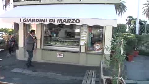 Live on the road a Varazze, la voce dei commercianti: la gelateria