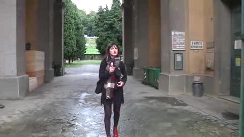 Viaggio nei cimiteri: la Biacca di Bolzaneto cade a pezzi ed è quasi tutto transennato