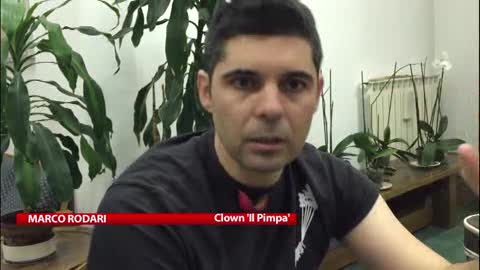 Clown Il Pimpa: “A Gaza Shamila è tornata a parlare grazie alla magia del mio naso rosso” 