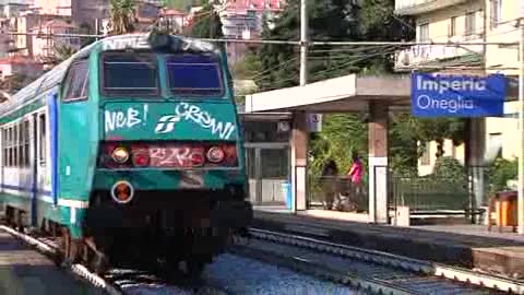 Un treno storico per dire addio alla linea sulla costa Andora-San Lorenzo