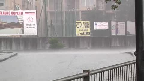 Allerta meteo rossa in Liguria: modalità e disposizioni