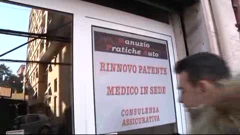 Live on the road a Genova San Fruttuoso, la voce dei commercianti: il negozio di pratiche auto