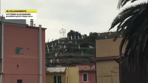 Si rinnova lo spettacolo del presepe di Manarola, Alessandro: 