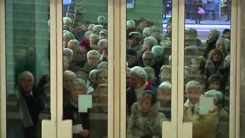 Festa a Genova per gli sposini d'oro: 