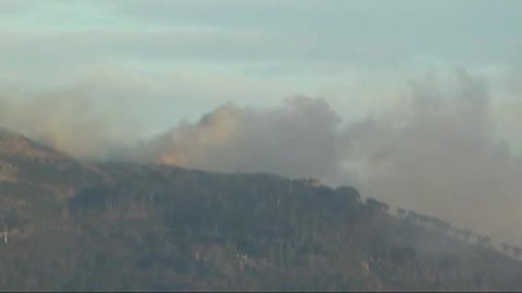 Fiamme tra Nervi e Sant'Ilario, l'arrivo dei canadair: le immagini 